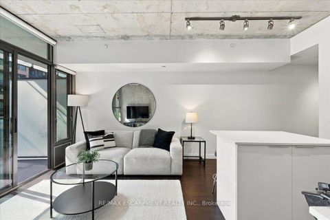 Photo 16 at 613 - 25 Oxley Street, Waterfront Communities C1, Toronto