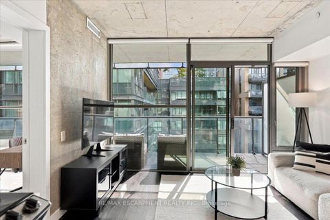Photo 17 at 613 - 25 Oxley Street, Waterfront Communities C1, Toronto