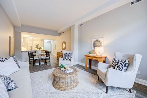 Photo 11 at 103 - 21 Shaftesbury Avenue, Moore Park, Toronto