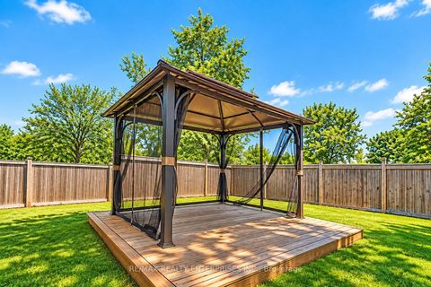 Photo 22 at 16 Warbeck Place, The Westway, Toronto