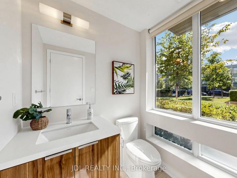 Photo 13 at 28 Sonic Way, Flemingdon Park, Toronto