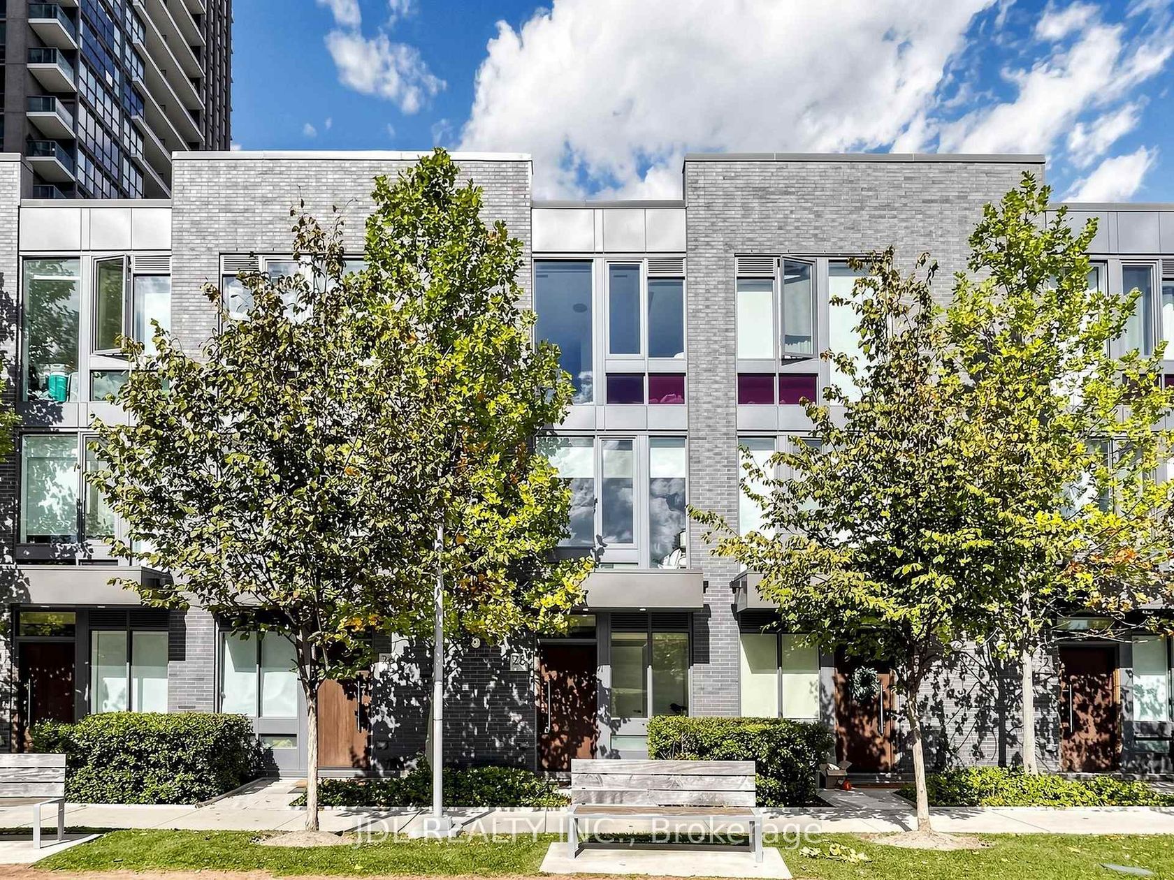 28 Sonic Way, Flemingdon Park, Toronto 