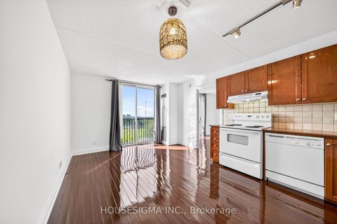 Photo 15 at 312 - 2737 Keele Street, CFB, Toronto