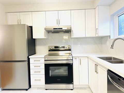 Photo 6 at 136 - 15 Esterbrooke Avenue, Don Valley Village, Toronto