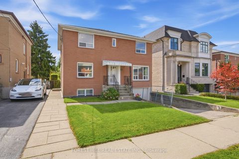Photo 3 at 147 Viewmount Avenue, Lawrence, Toronto