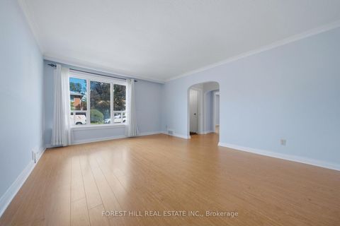Photo 6 at 147 Viewmount Avenue, Lawrence, Toronto