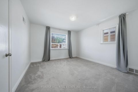 Photo 14 at 147 Viewmount Avenue, Lawrence, Toronto