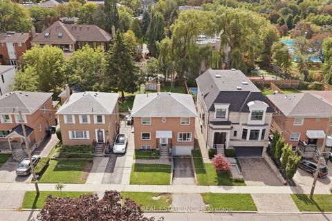 Photo 19 at 147 Viewmount Avenue, Lawrence, Toronto