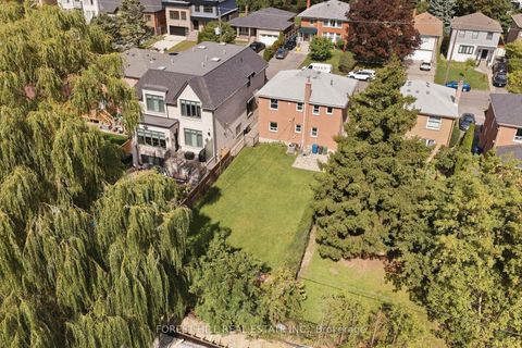 Photo 21 at 147 Viewmount Avenue, Lawrence, Toronto