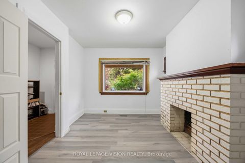 Photo 4 at 9 East Road, Cliffside, Toronto