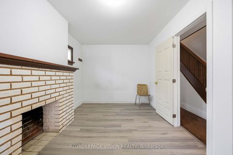 Photo 5 at 9 East Road, Cliffside, Toronto