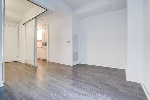 Photo 23 at 702 - 115 Blue Jays Way, Waterfront Communities C1, Toronto