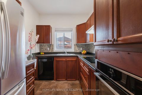 Photo 6 at 126 Raymond Crescent, Painswick South, Barrie