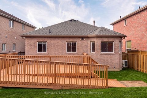 Photo 16 at 126 Raymond Crescent, Painswick South, Barrie