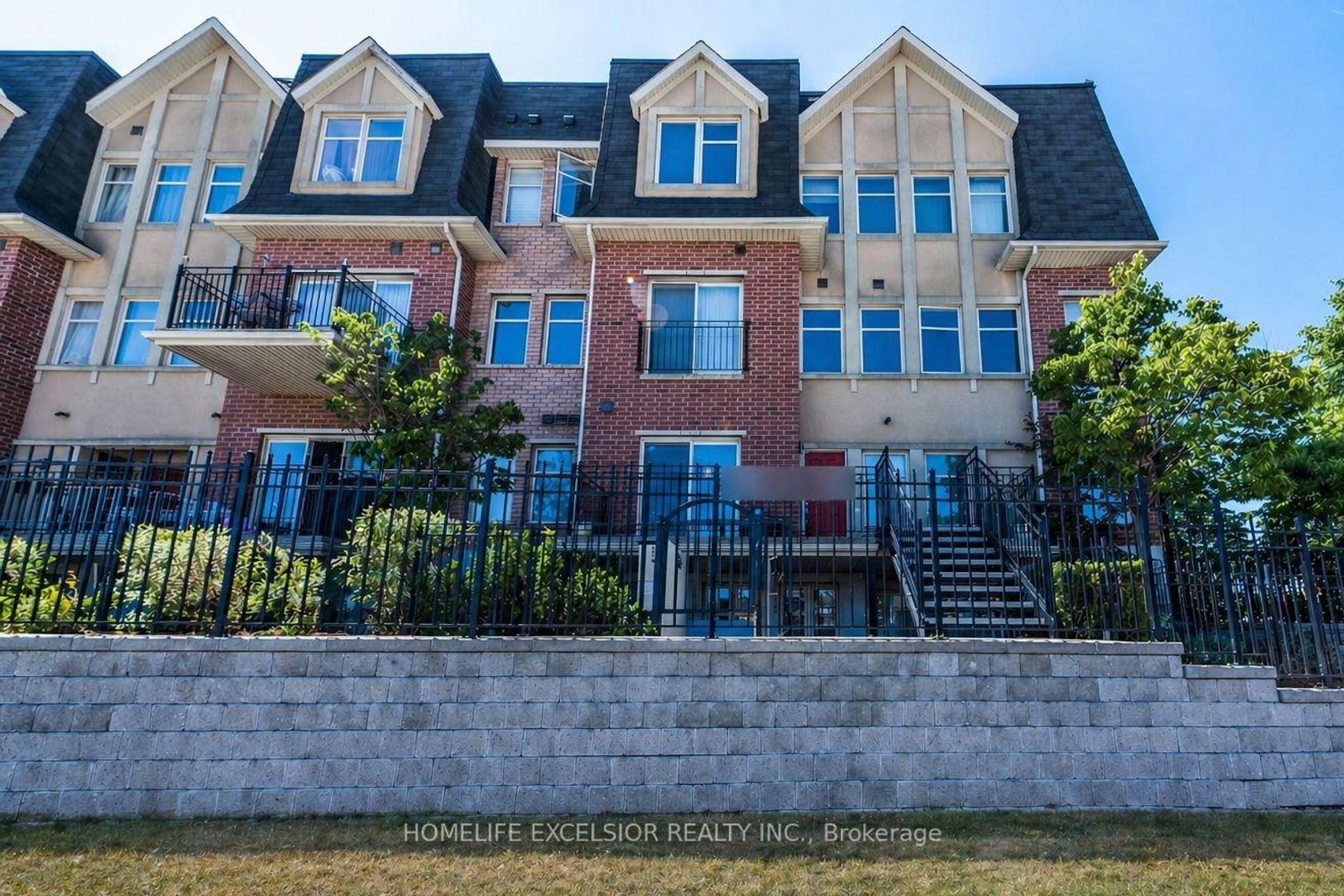 226 - 1837 Eglinton Avenue E, Victoria Village, Toronto 
