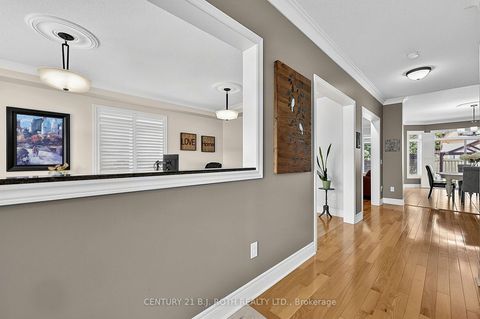 Photo 5 at 81 Royal Park Boulevard, Bayshore, Barrie