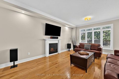 Photo 7 at 81 Royal Park Boulevard, Bayshore, Barrie