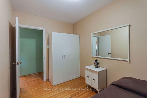 Photo 14 at 15 Valencia Crescent, Maple Leaf, Toronto