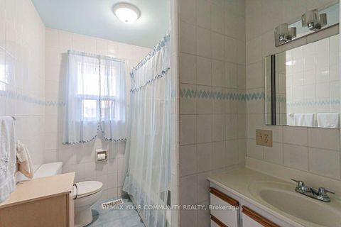 Photo 18 at 15 Valencia Crescent, Maple Leaf, Toronto