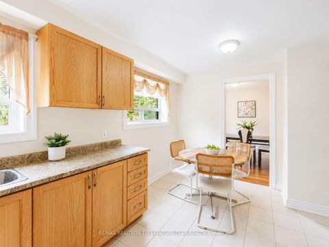 Photo 14 at 180 Woodsworth Road, Windfields, Toronto