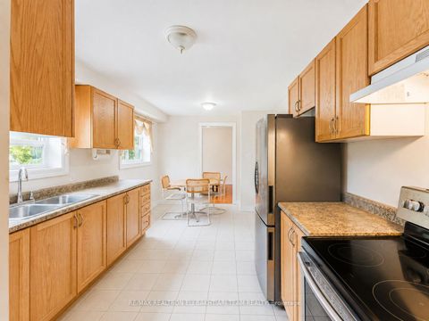 Photo 15 at 180 Woodsworth Road, Windfields, Toronto