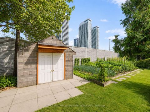 Photo 35 at 180 Woodsworth Road, Windfields, Toronto