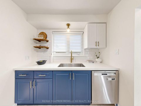 Photo 14 at 71 Oakmeadow Boulevard, Morningside, Toronto