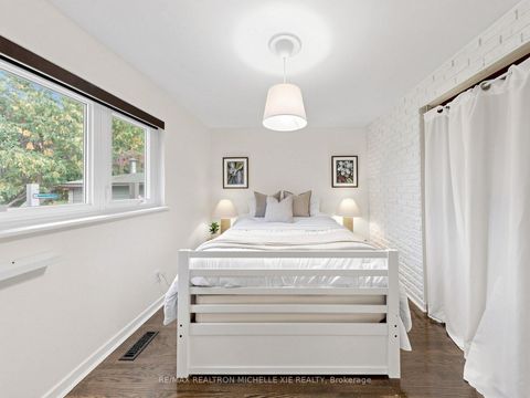 Photo 22 at 71 Oakmeadow Boulevard, Morningside, Toronto