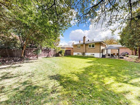 Photo 37 at 71 Oakmeadow Boulevard, Morningside, Toronto