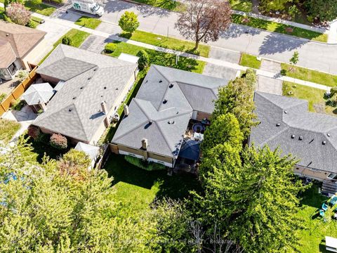 Photo 46 at 71 Oakmeadow Boulevard, Morningside, Toronto