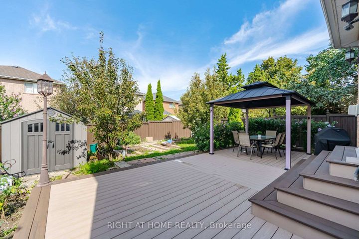 Photo 33 at 975 Mantle Crescent, East Credit, Mississauga