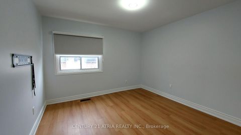 Photo 16 at 143 Purpledusk Trail, Morningside, Toronto