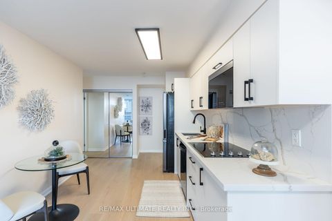 Photo 6 at 627 - 111 Elizabeth Street, Bay Street Corridor, Toronto