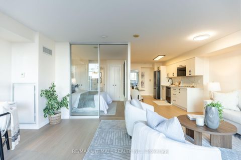 Photo 17 at 627 - 111 Elizabeth Street, Bay Street Corridor, Toronto