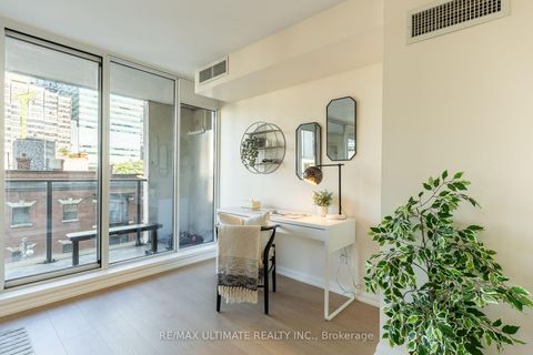 Photo 20 at 627 - 111 Elizabeth Street, Bay Street Corridor, Toronto