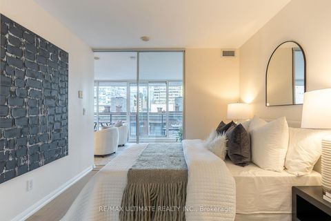 Photo 24 at 627 - 111 Elizabeth Street, Bay Street Corridor, Toronto