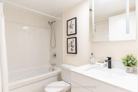 Photo 26 at 627 - 111 Elizabeth Street, Bay Street Corridor, Toronto