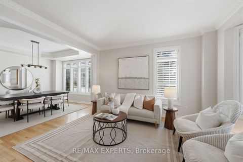 Photo 7 at 1 Cetona Avenue, Vellore Village, Vaughan