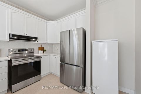 Photo 17 at 1 Cetona Avenue, Vellore Village, Vaughan