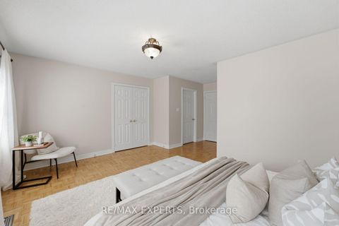 Photo 25 at 1 Cetona Avenue, Vellore Village, Vaughan