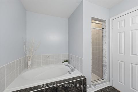 Photo 26 at 1 Cetona Avenue, Vellore Village, Vaughan