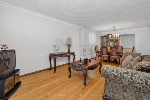 Photo 4 at 355 Glen Park Avenue, Glen Park, Toronto