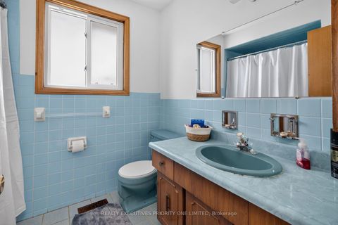 Photo 13 at 355 Glen Park Avenue, Glen Park, Toronto