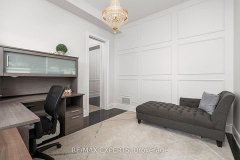 Photo 8 at 16 Thomas Noble Court, Nobleton, King