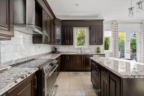 Photo 24 at 16 Thomas Noble Court, Nobleton, King