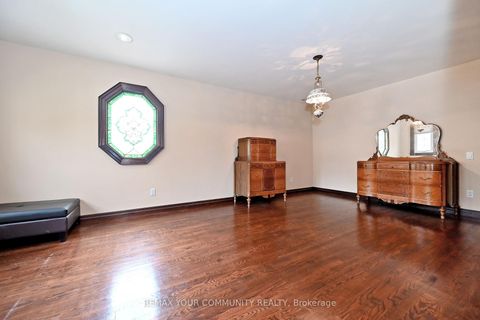 Photo 24 at 39 Prattley Drive, Don Valley Village, Toronto