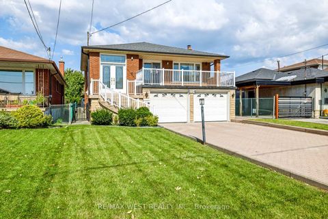 Photo 0 at 254 Maple Leaf Drive, Rustic, Toronto