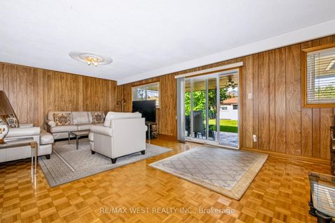 Photo 10 at 254 Maple Leaf Drive, Rustic, Toronto