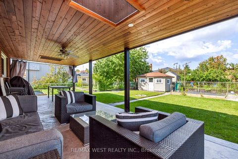 Photo 40 at 254 Maple Leaf Drive, Rustic, Toronto