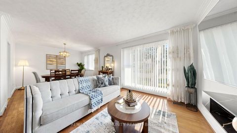 Photo 5 at 487 Hounslow Avenue, Willowdale West, Toronto